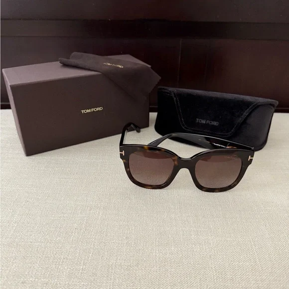Tom Ford Havana Black Sunglasses - Picture 8 of 13